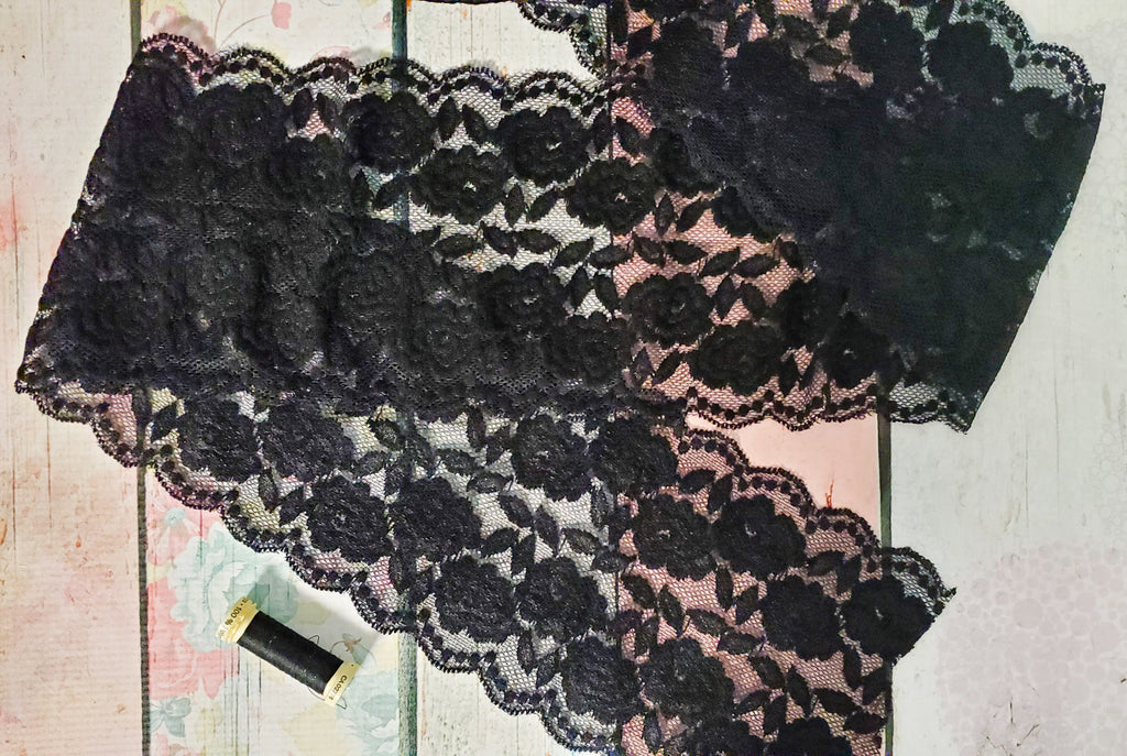 Stretch Lace 5.5 Double Galloon - Black A1 Available Now – Sweet N Charmed  - Fabricmail LLC